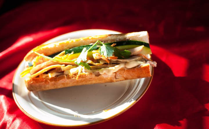 hanoi eating : Vietnamese sandwich hanoi eating : Vietnamese sandwich